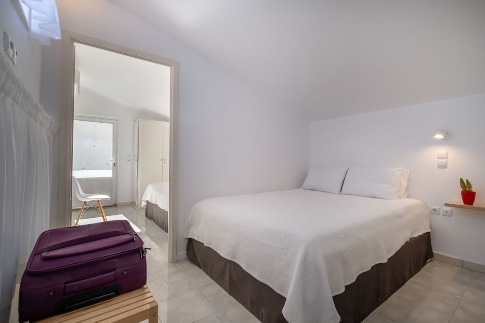 Meli Apartments & Villas 3