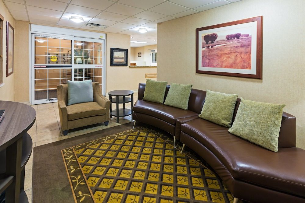 Candlewood Suites Owasso by IHG 2