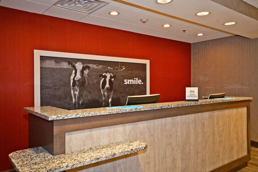 Hampton Inn Pulaski 2