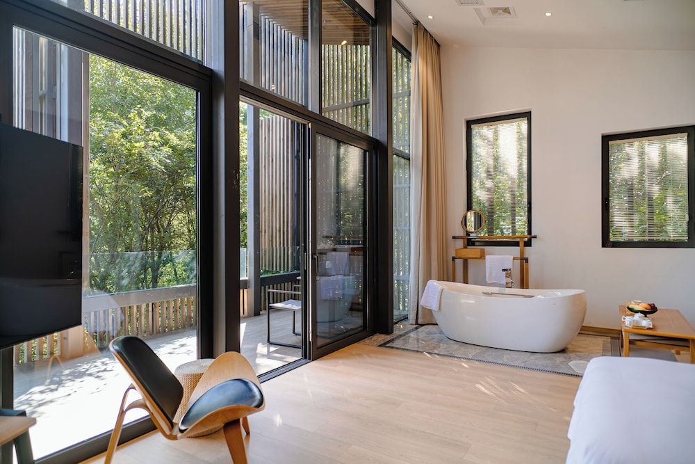 Meijie Mountain Hotspring Resort 3