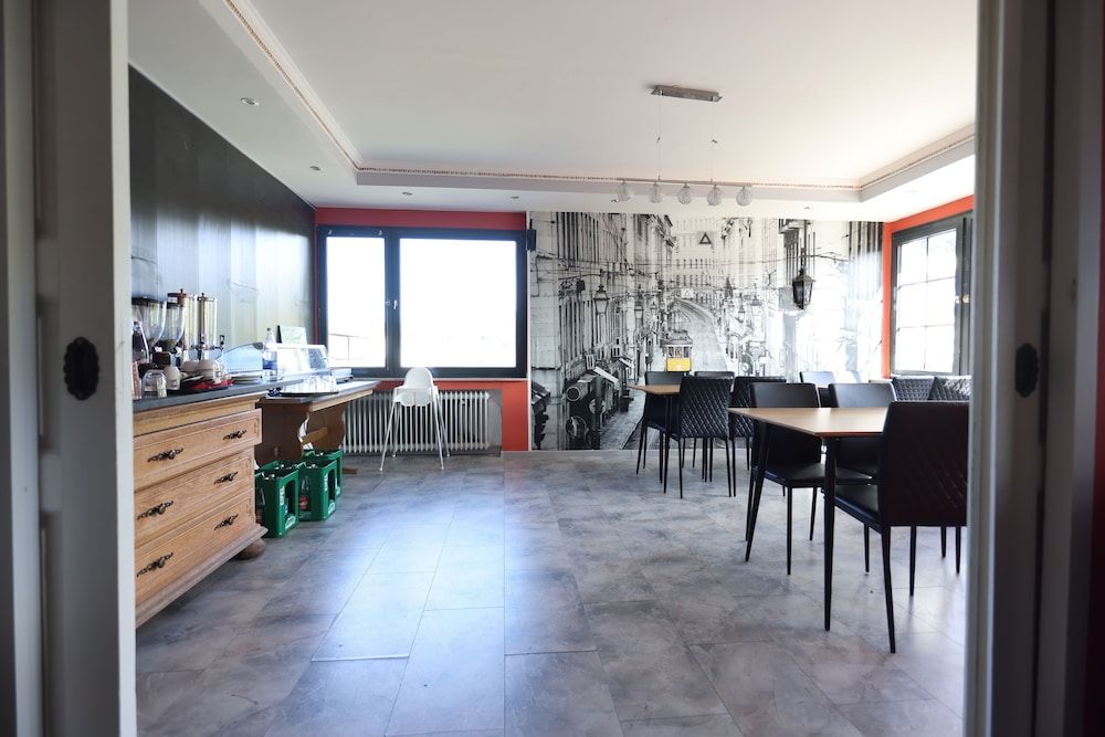 Seeblick Hotel Obermaubach -1 estrellas en Obermaubach