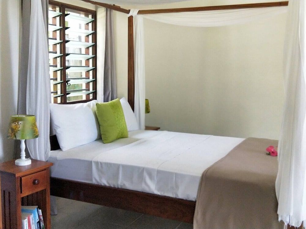 Santo Seaside Villas 3