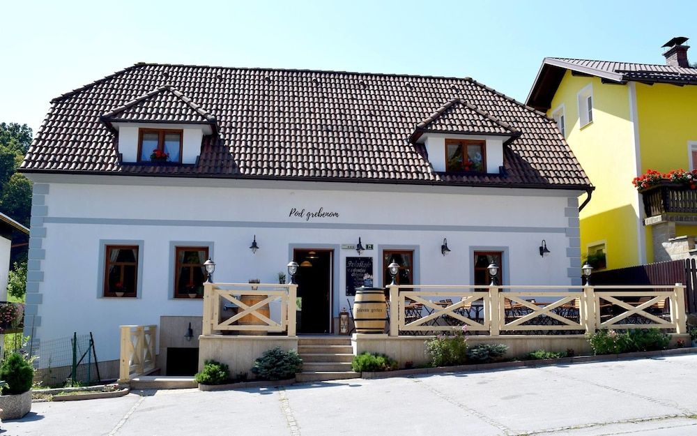 Penzion Pod Grebenom 3 estrelas em Podčetrtek