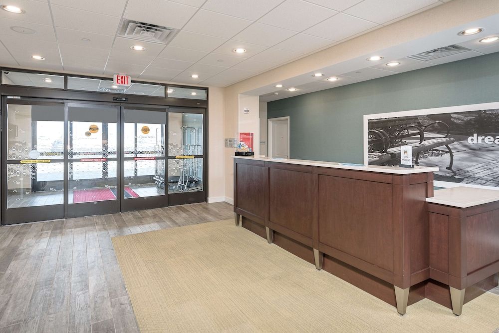 Hampton Inn Boston - Westborough 3