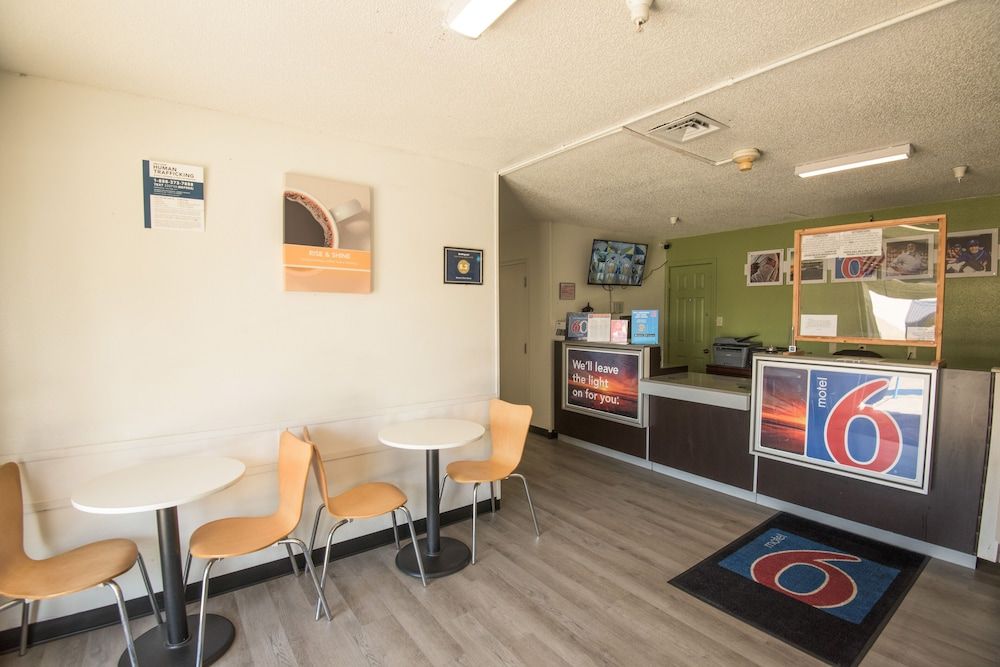 Motel 6 New Iberia, LA 2