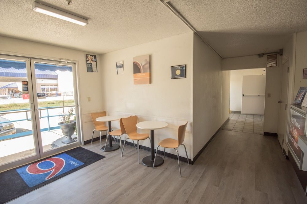 Motel 6 New Iberia, LA 3