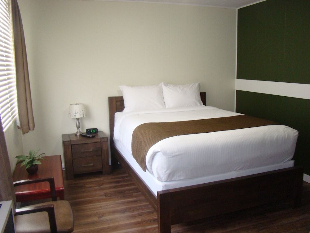Paddock Inn 2