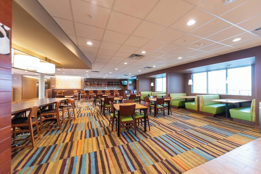Fairfield Inn & Suites by Marriott Sidney 3 estrelas em Sidney