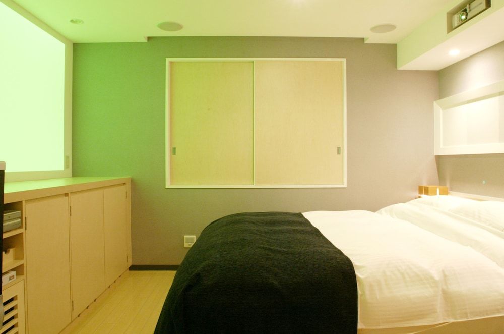 HOTEL WOO - Adults Only 2