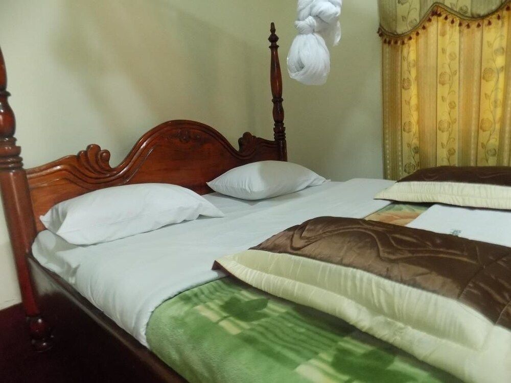 Town View Hotel 2