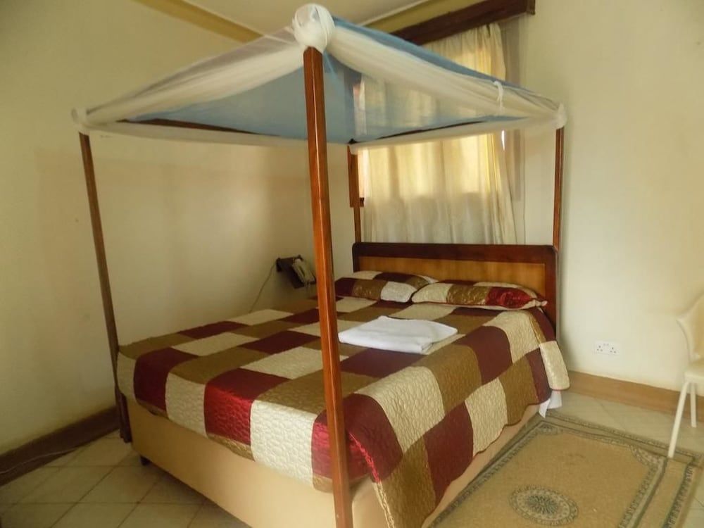Pride Travellers Hotel -1 estrellas en Mubende