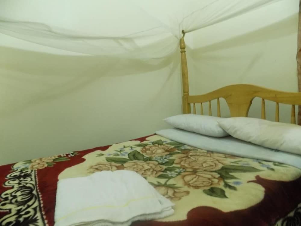 Pride Travellers Hotel 3