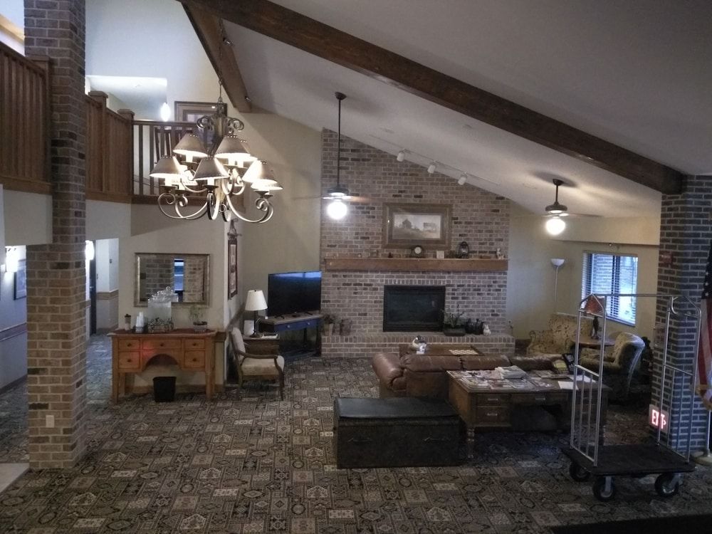 Madelia Hotel & Suites 2