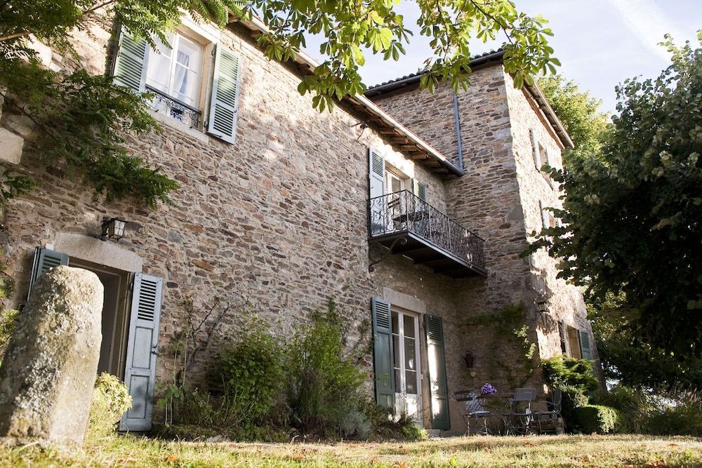 Château de Riverie -1 estrellas en Riverie