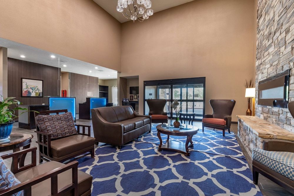 Best Western Plus Big Lake Inn 2
