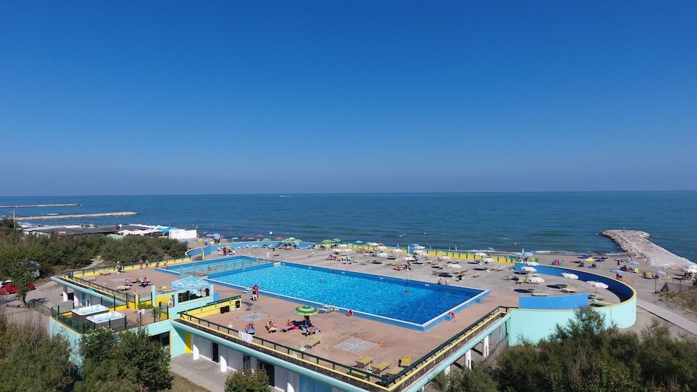 Happy Camp Rosapineta Camping Village -1 estrellas en Rosolina Mare