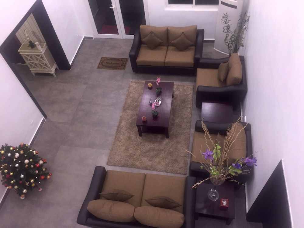 Sinclair Guest House 2