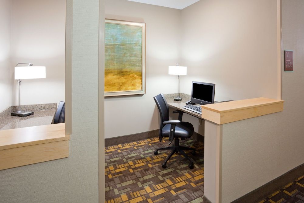 AmericInn by Wyndham Fairfield 2
