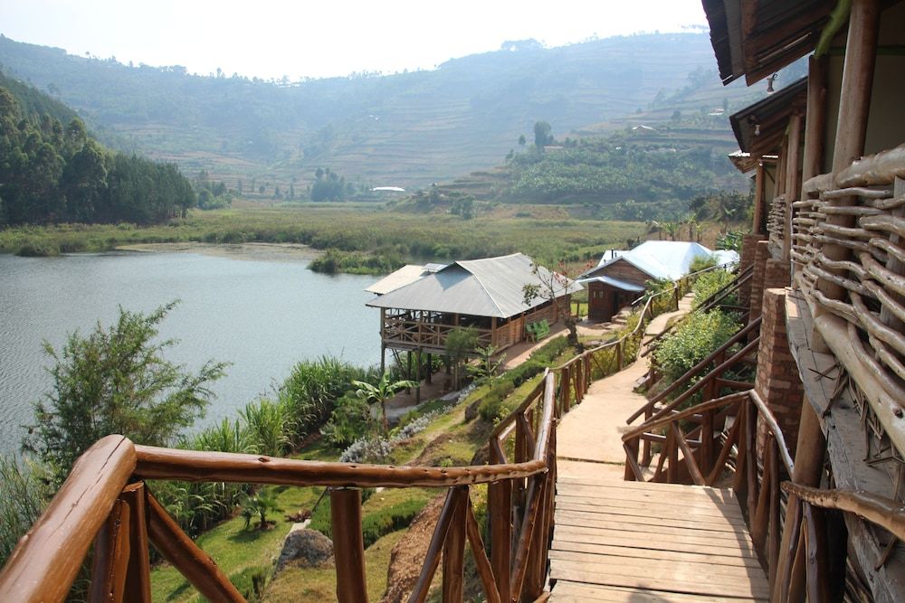 Lake Bunyonyi Rock Resort 2