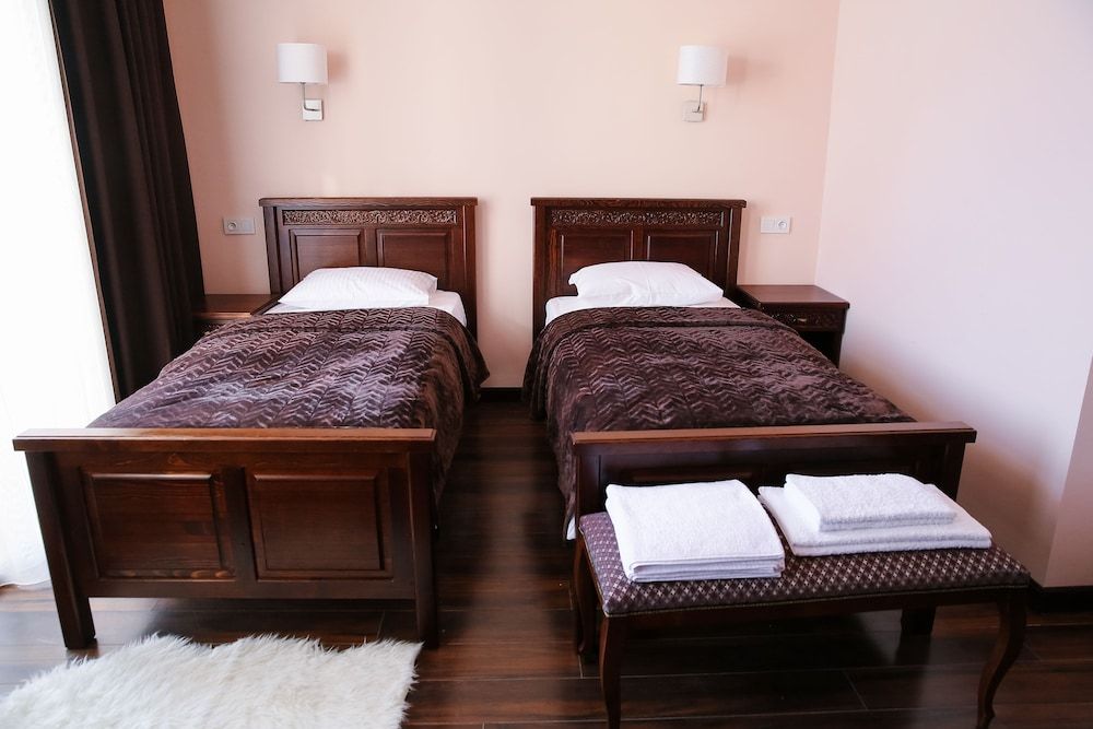 Hotel Dvin 3
