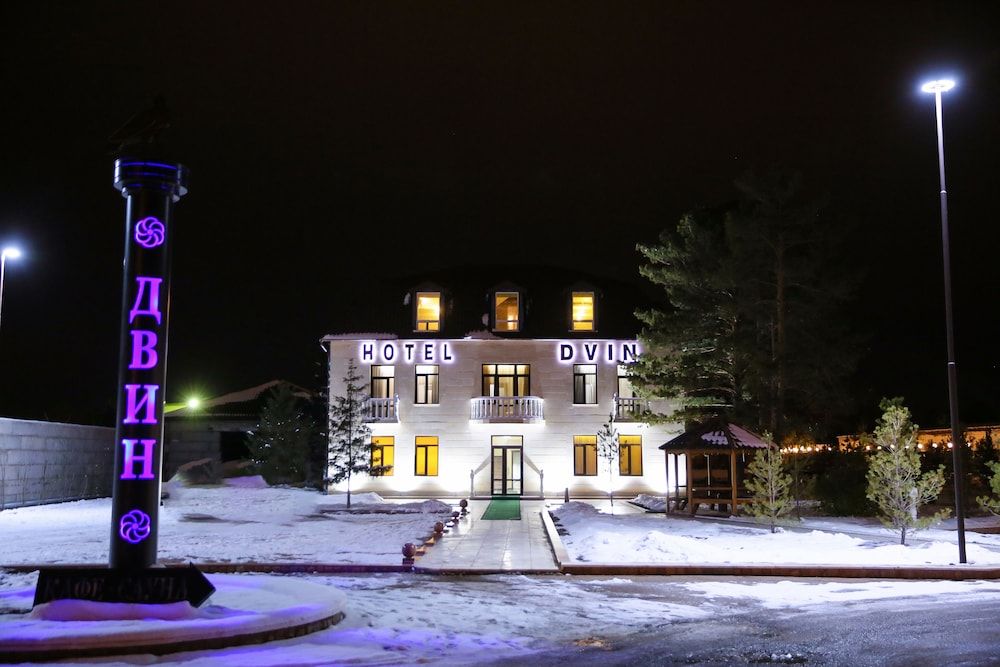 Hotel Dvin 3 estrellas en Pavlodar