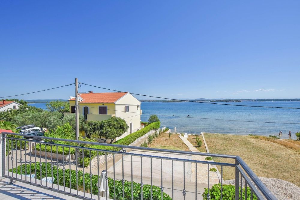 Apartment Blazenka 3 estrellas en Tkon