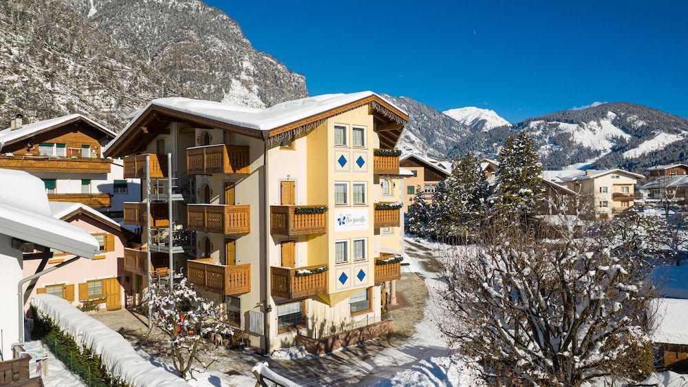 Hotel Genzianella 3 estrellas en Ziano di Fiemme