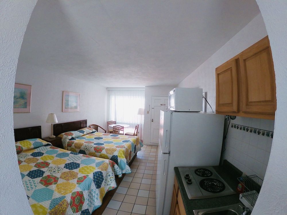 Sea Chest Motel 3