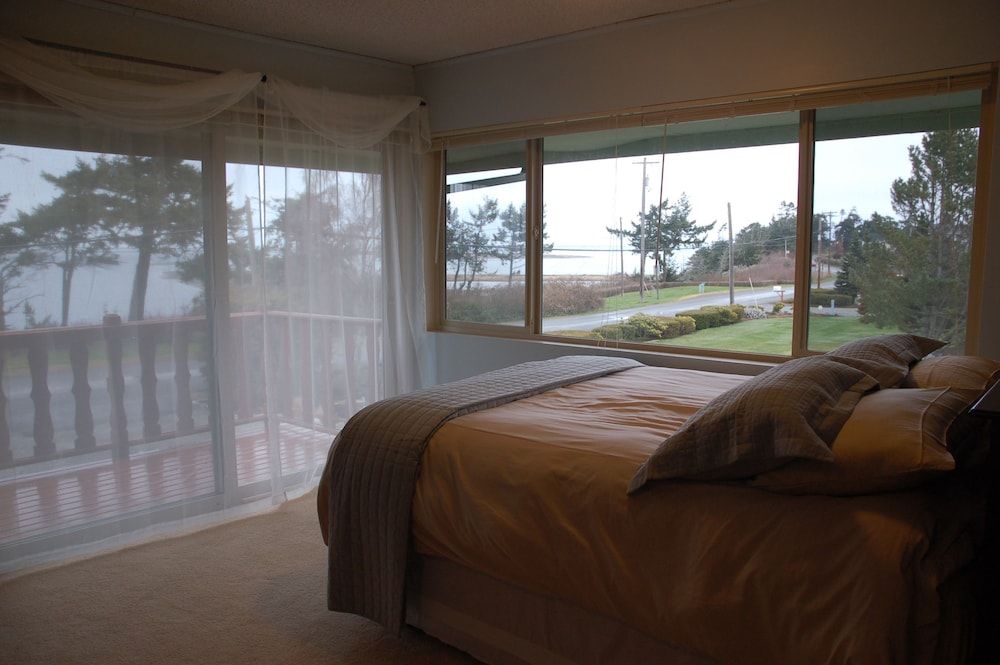 GreenHouse Inn by the Bay 3