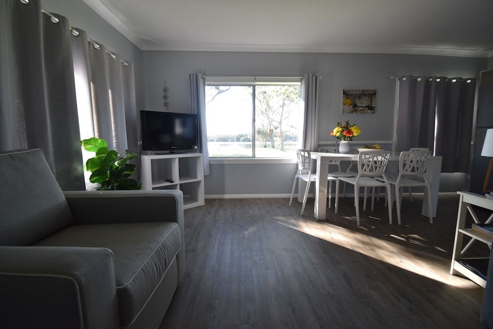 Laguna Lodge Holiday Units 3