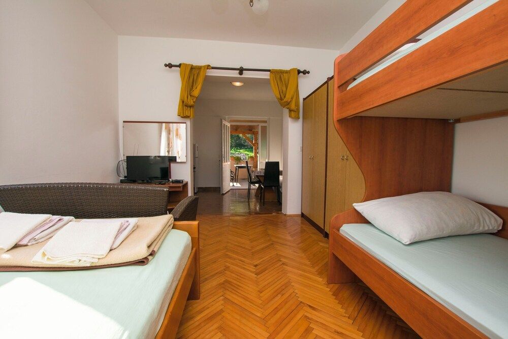 Apartment Marin 2