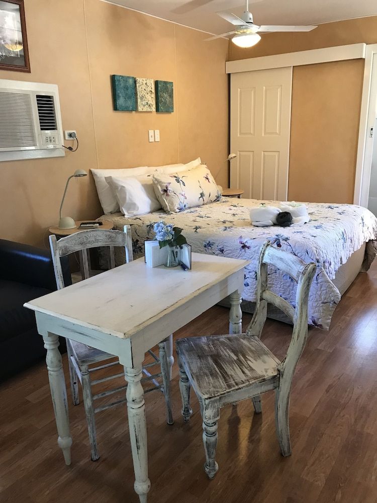 Padthaway Caravan Park 3