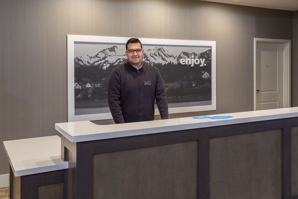 Hampton Inn & Suites-Seattle Woodinville WA 2
