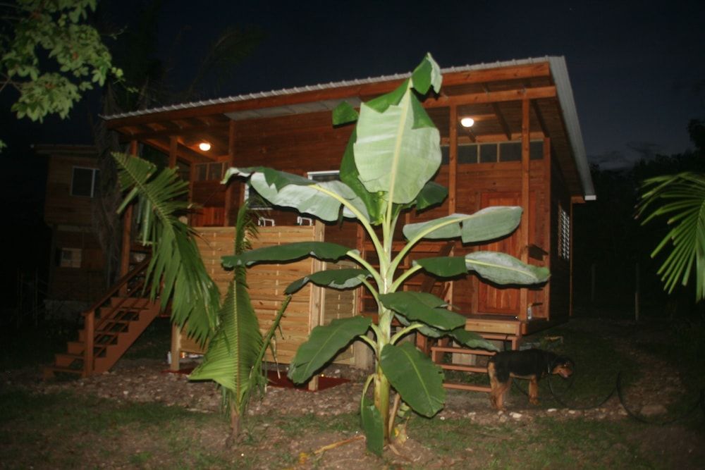 The Green Valley Inn 3