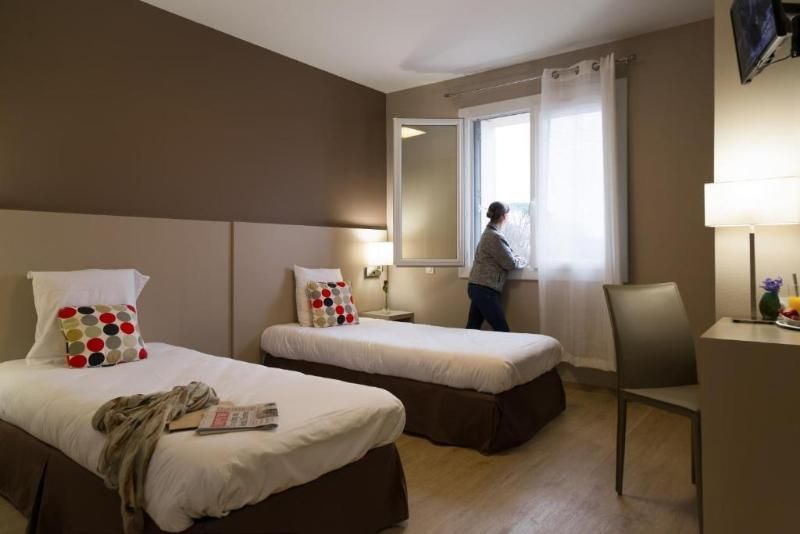 Logis Hotel Le Pardaillan 3 étoiles à Gondrin