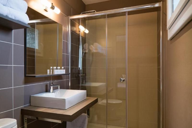Logis Hotel Le Pardaillan 2