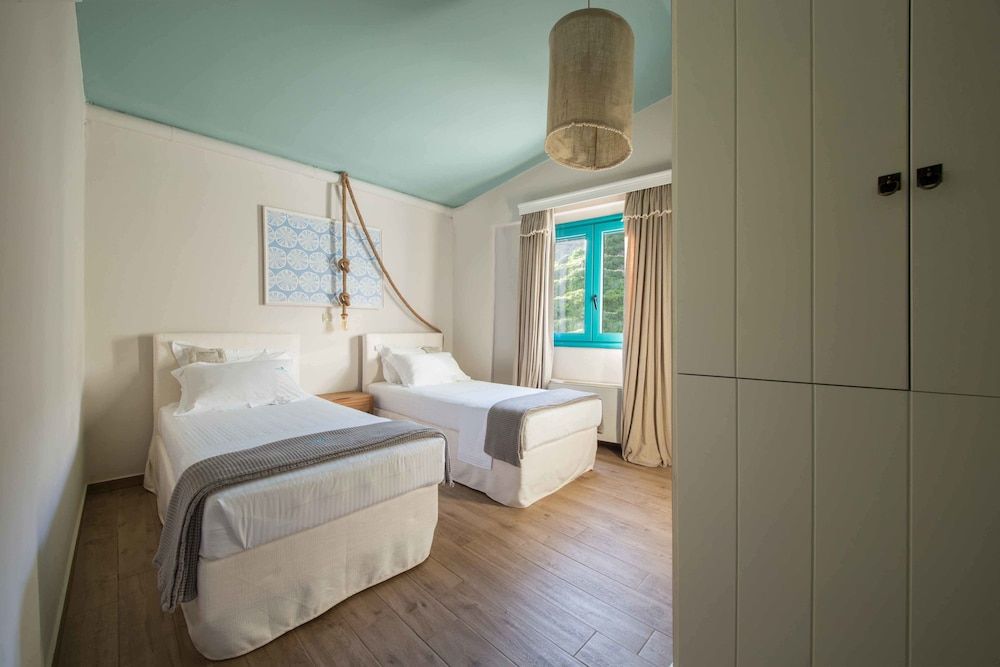 Anemoessa Luxury Villas 3
