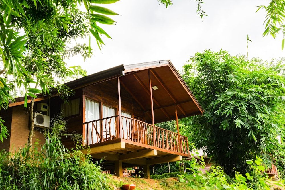 Kandy Cabana Eco Resort 2
