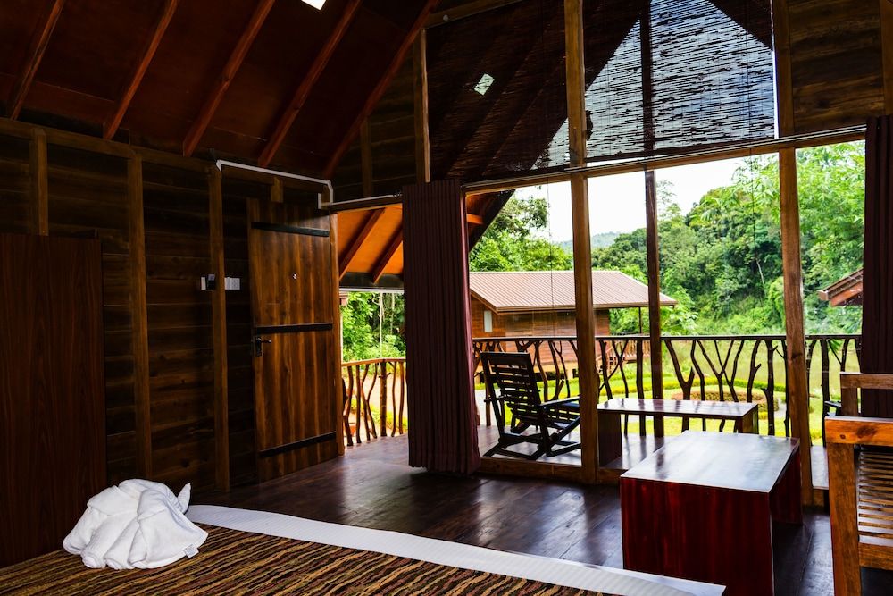 Kandy Cabana Eco Resort 3