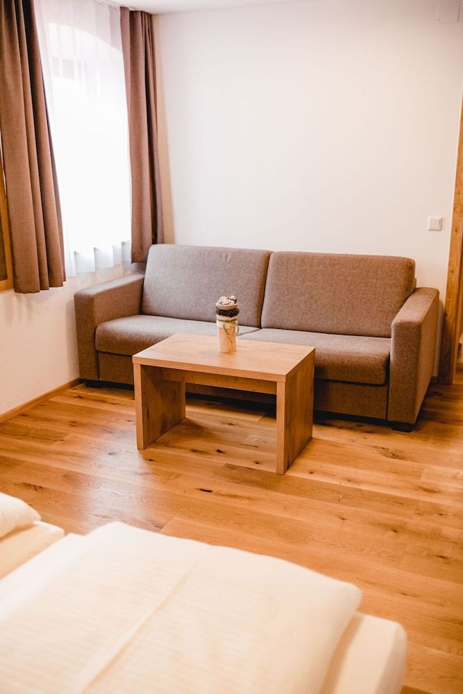 BAUER Gästezimmer 3