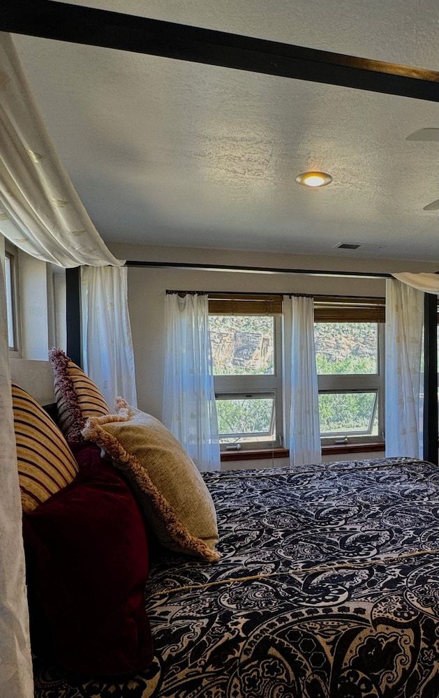 SLOT CANYONS INN 3
