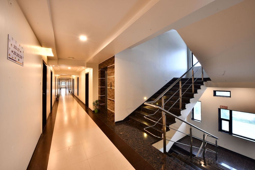 Click Hotel Sagar Plaza Chakan, Pune 2