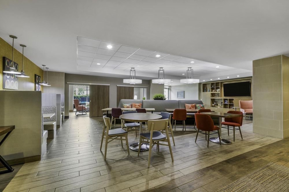 Home2 Suites by Hilton St. Simon's Island 2