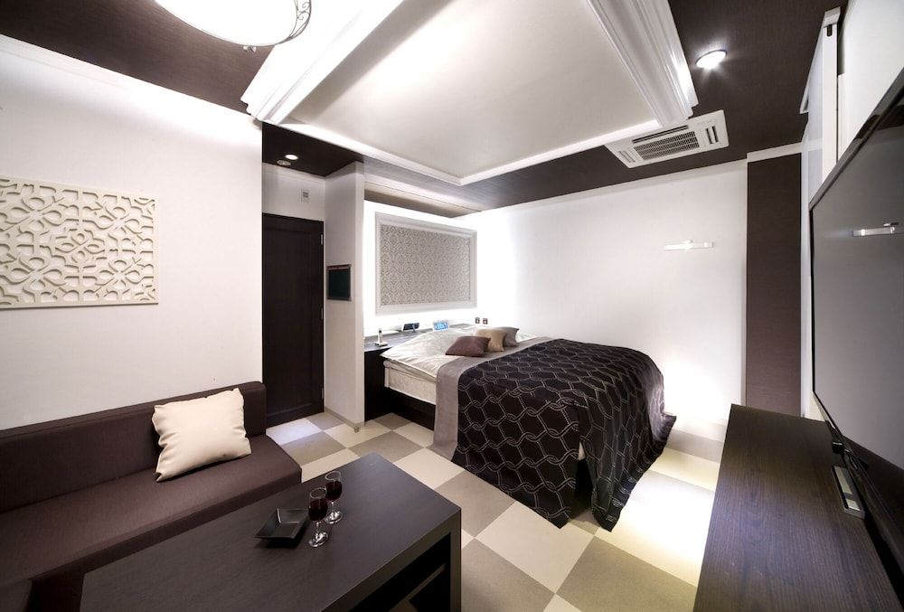 Jewel Hotel -luxury & Modern - Adults Only 2 estrellas en Miyoshi