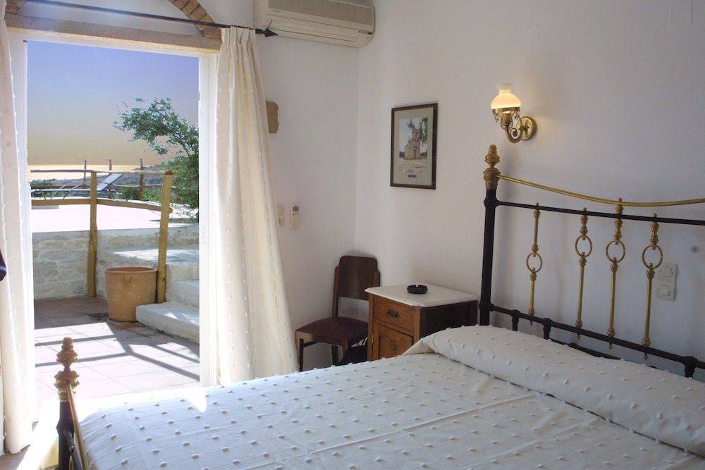 Phaestias Villas 2