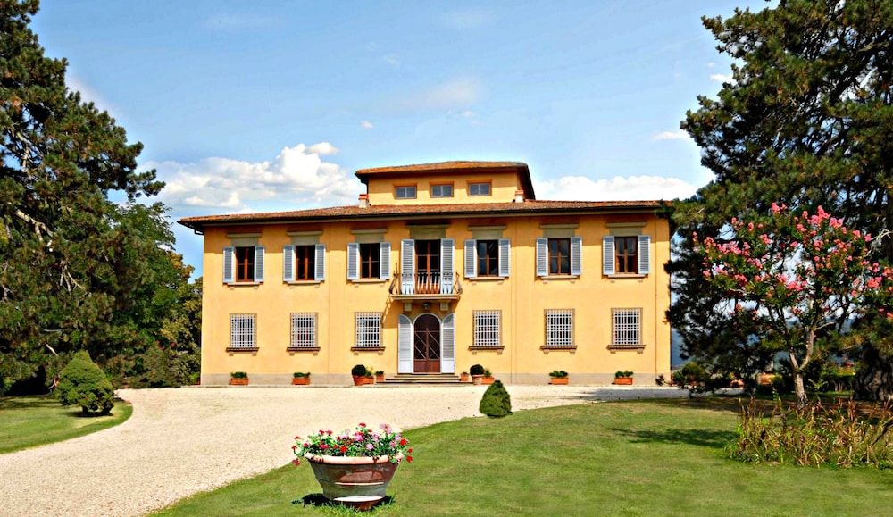 Villa I Delfini -1 estrellas en Vicchio