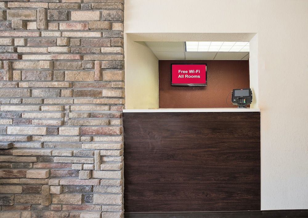 Red Roof Inn Cortland 3