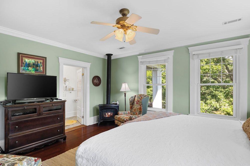 Steeles Tavern Manor 3