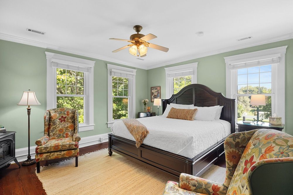 Steeles Tavern Manor 2