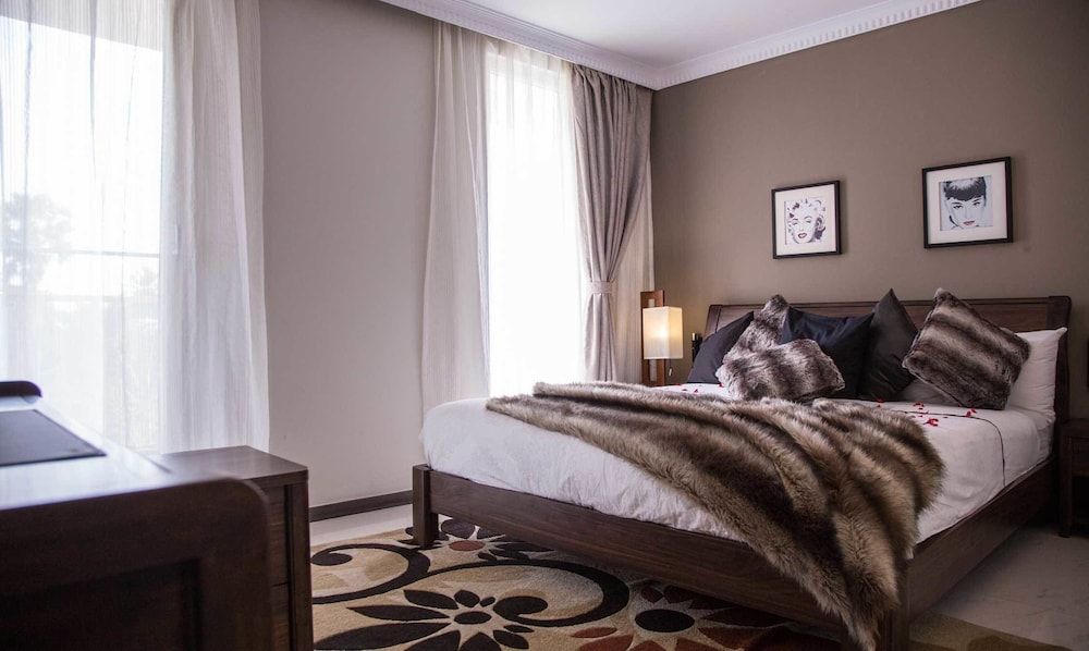 Red Mango Apartment Hotel 2